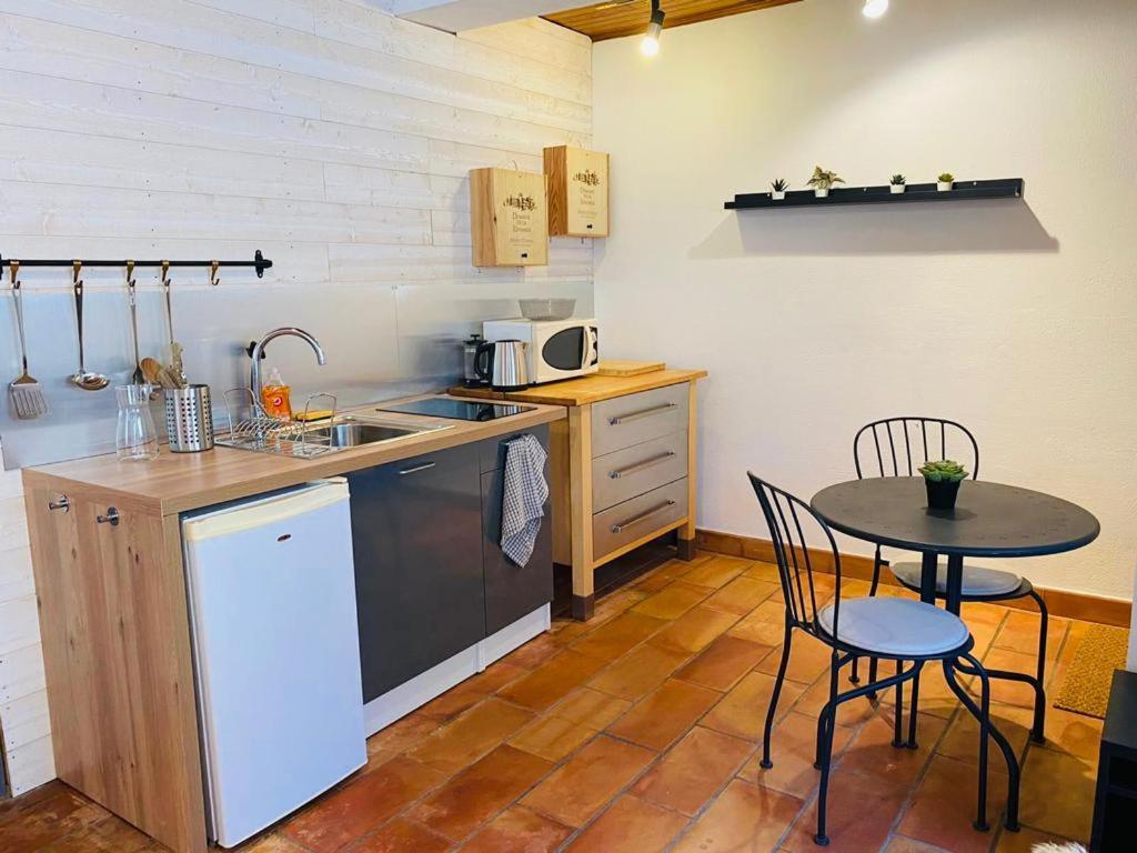 Studio Ile De La Barthelasse A Deux Pas Du Centre Αβινιόν Εξωτερικό φωτογραφία